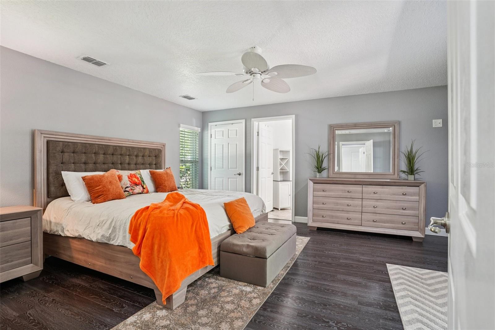 327 S LAKEVIEW AVE, WINTER GARDEN, FL, 34787