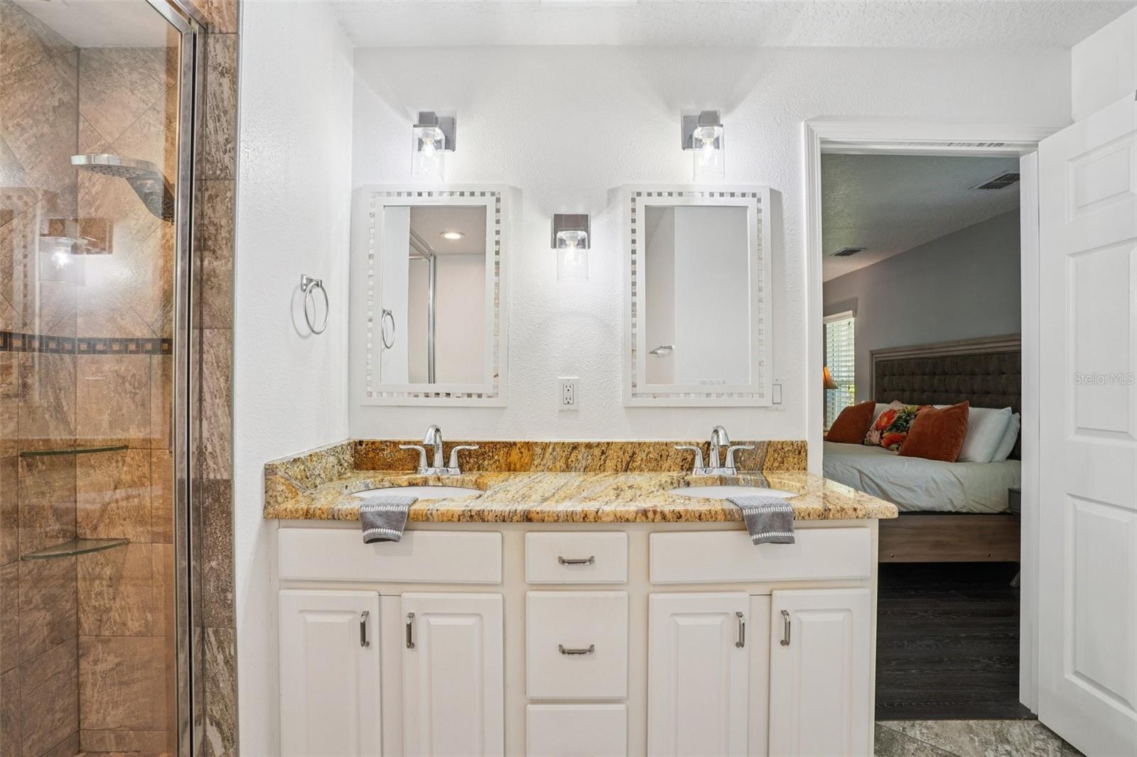 327 S LAKEVIEW AVE, WINTER GARDEN, FL, 34787