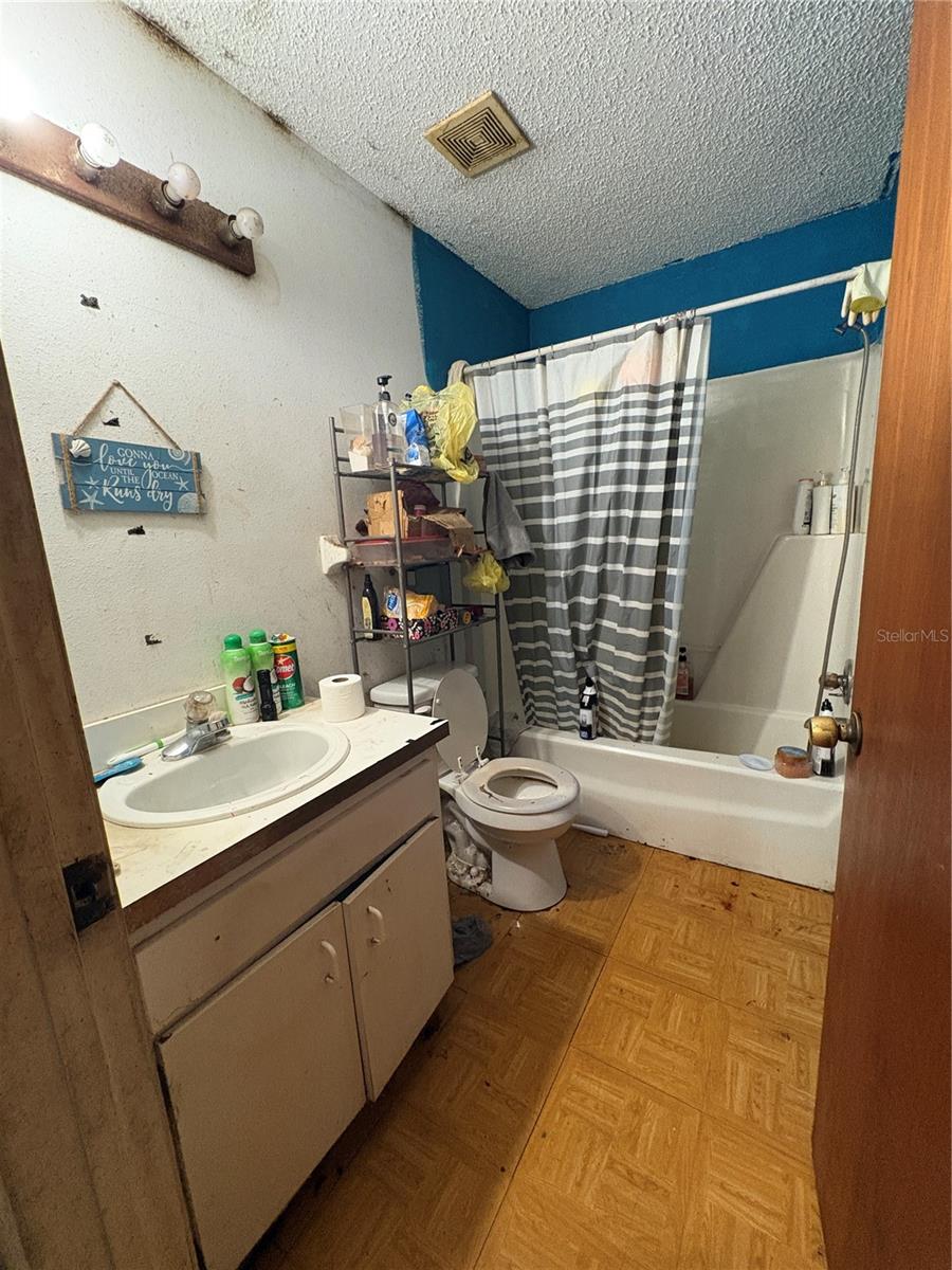 414 S WIGGINS RD, PLANT CITY, FL, 33566