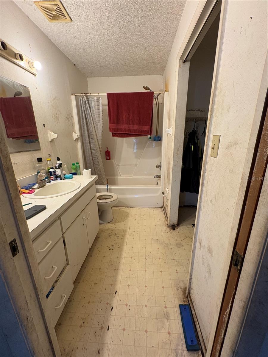 414 S WIGGINS RD, PLANT CITY, FL, 33566