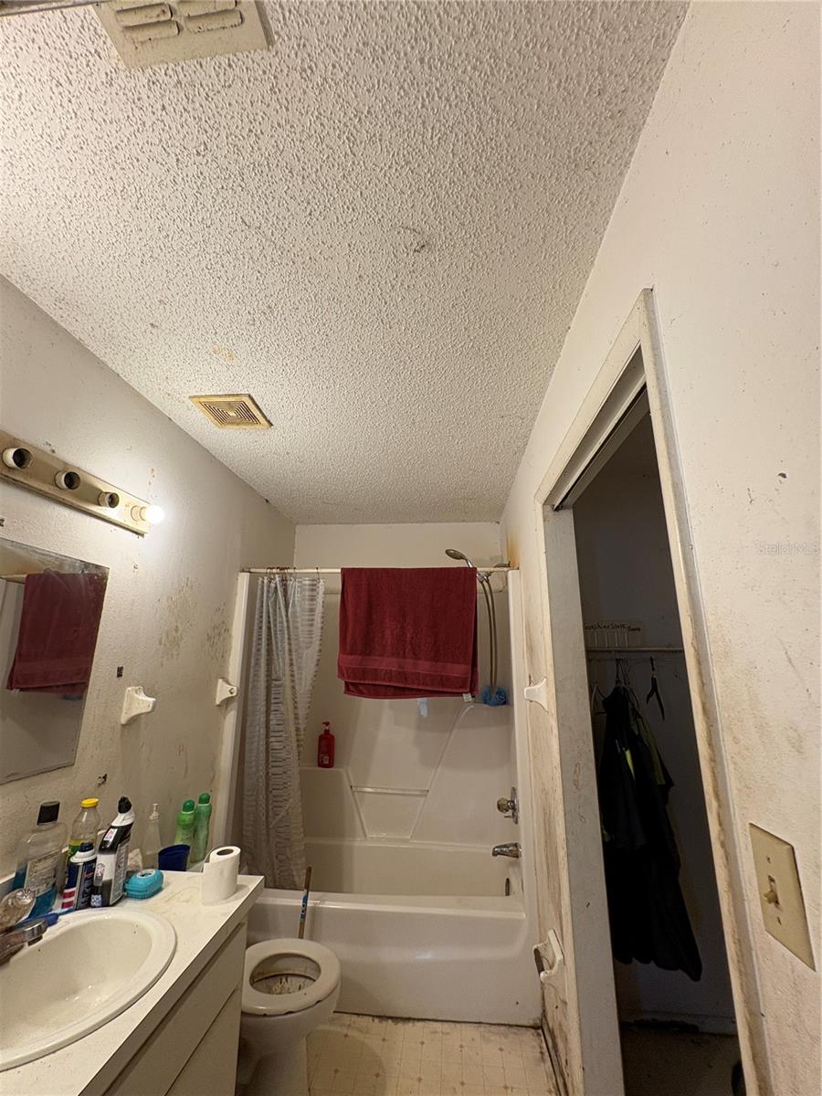 414 S WIGGINS RD, PLANT CITY, FL, 33566