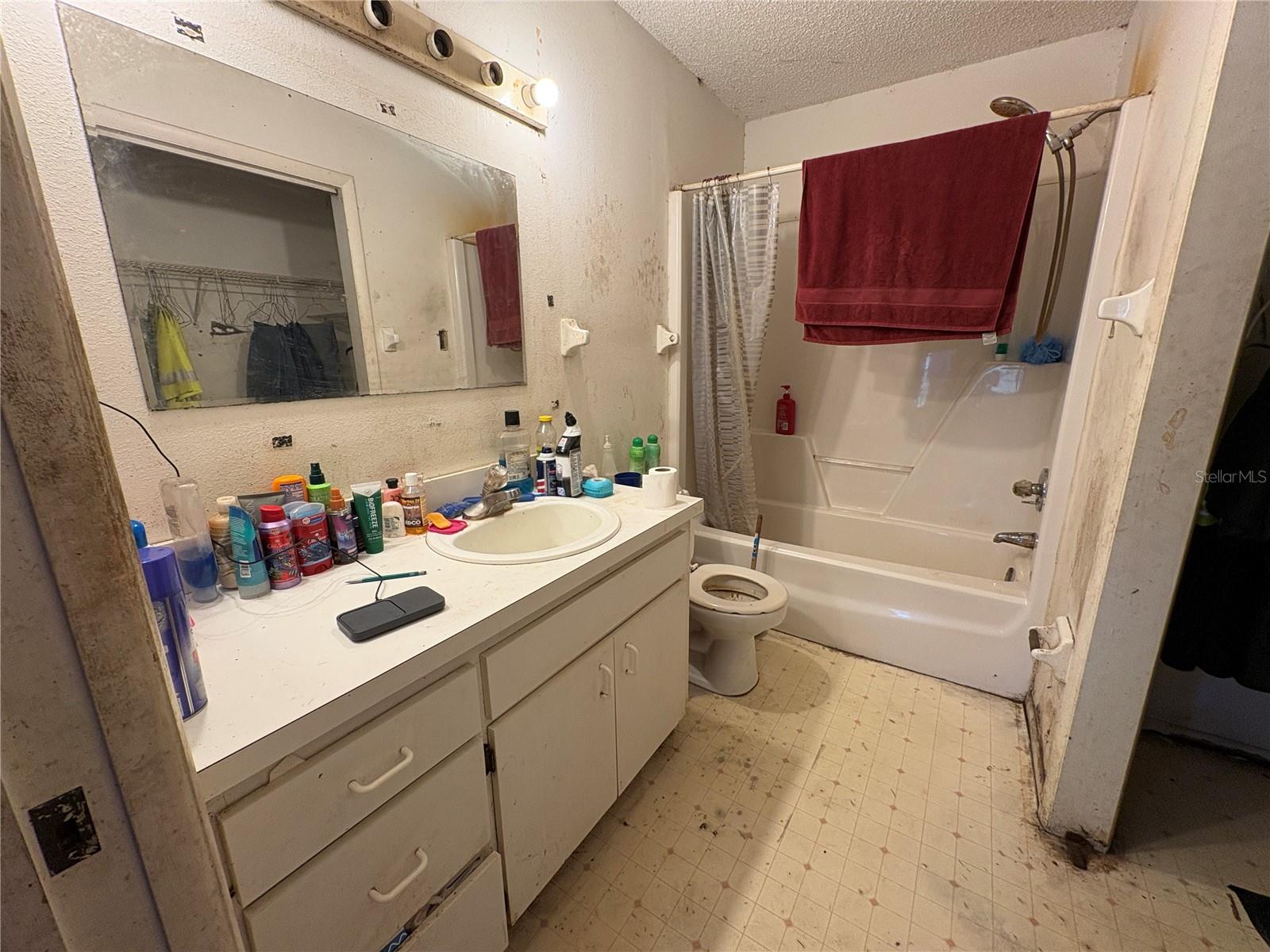 414 S WIGGINS RD, PLANT CITY, FL, 33566