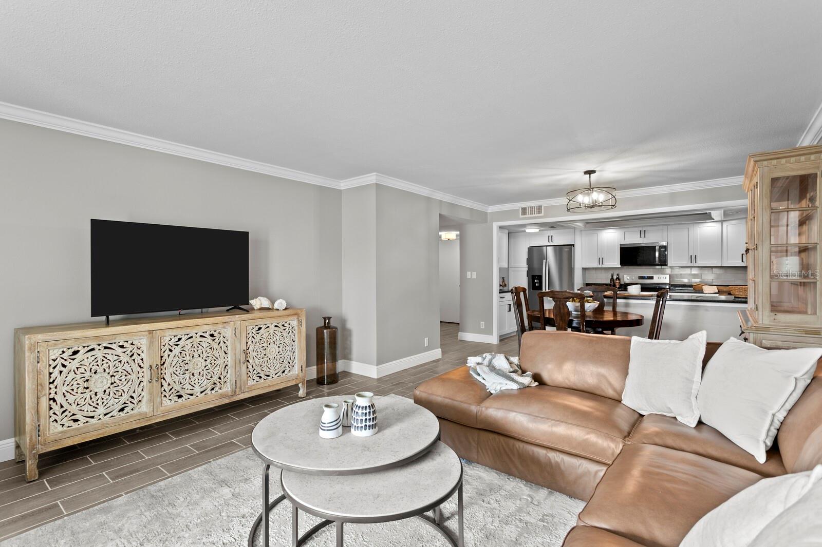 100 OAKMONT LN #105, BELLEAIR, FL, 33756