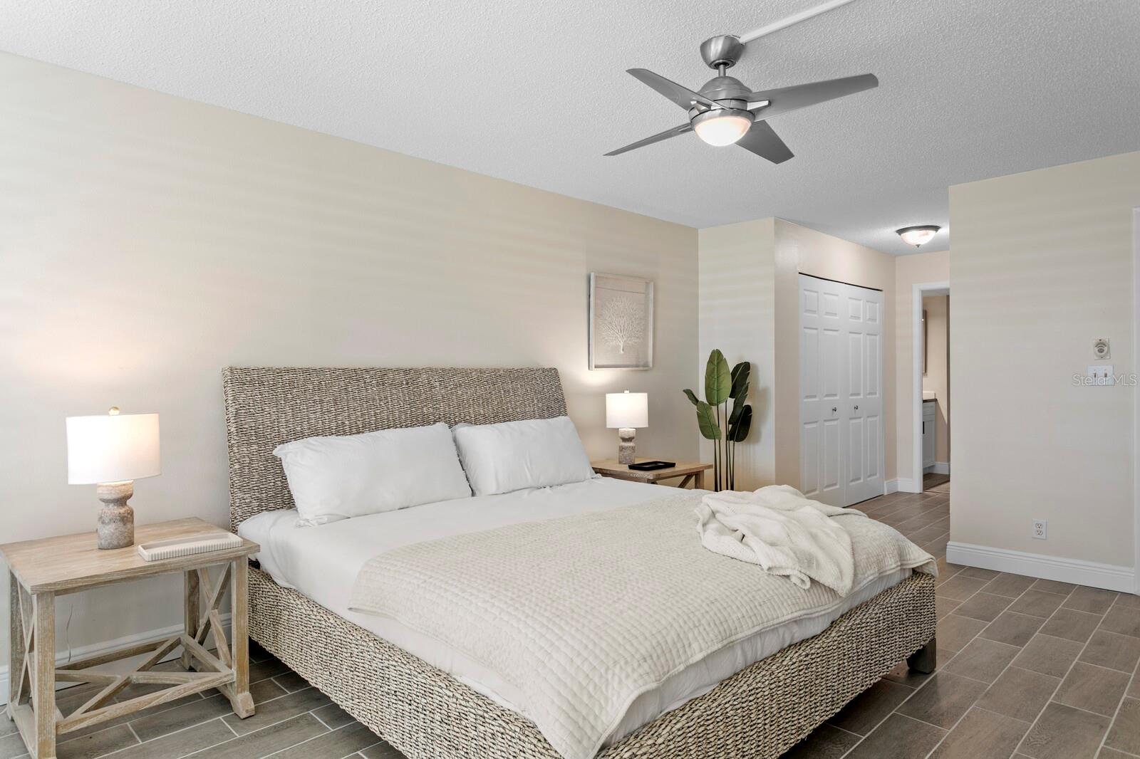 100 OAKMONT LN #105, BELLEAIR, FL, 33756