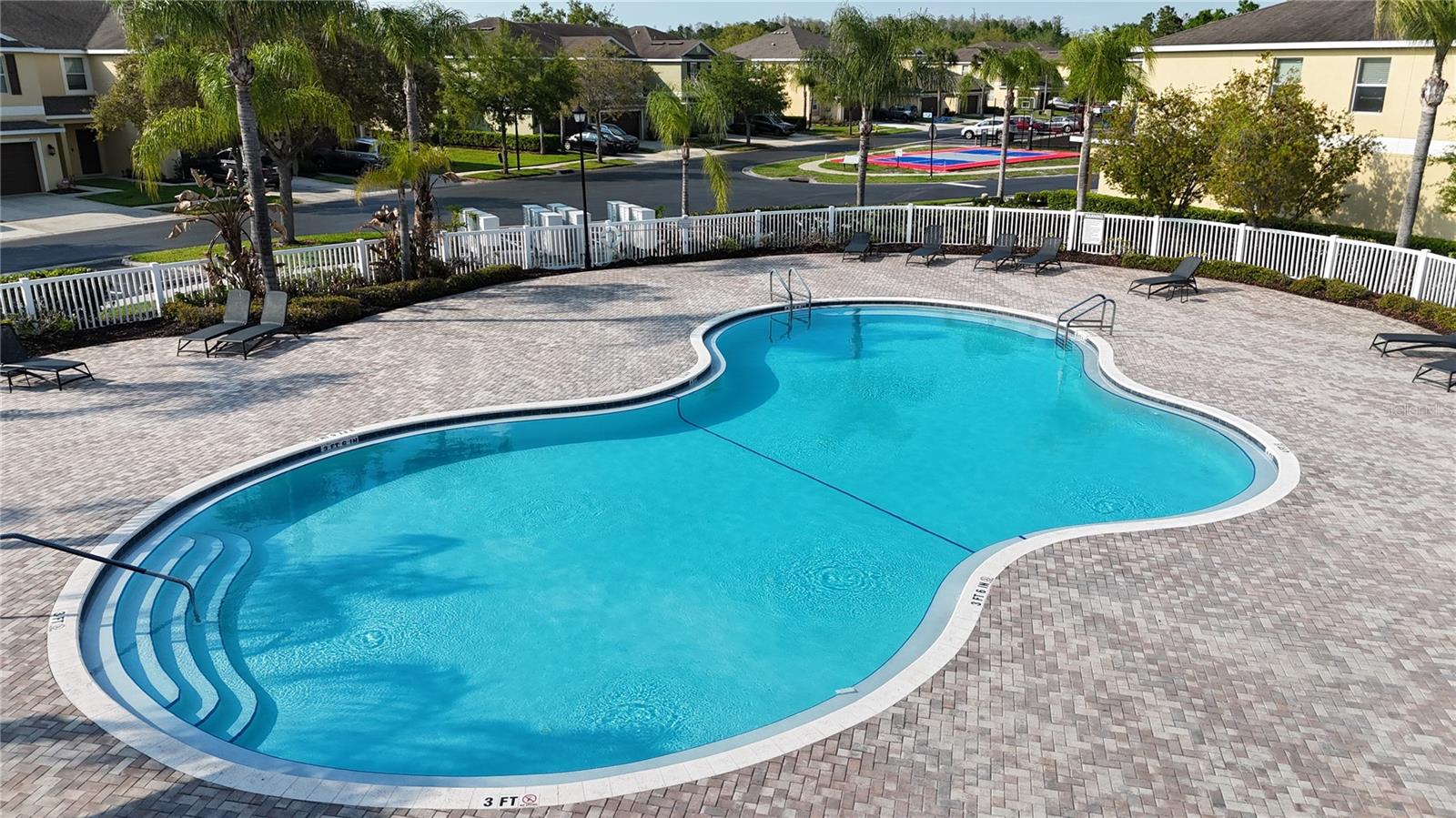 8526 SANDPIPER RIDGE AVE, TAMPA, FL, 33647