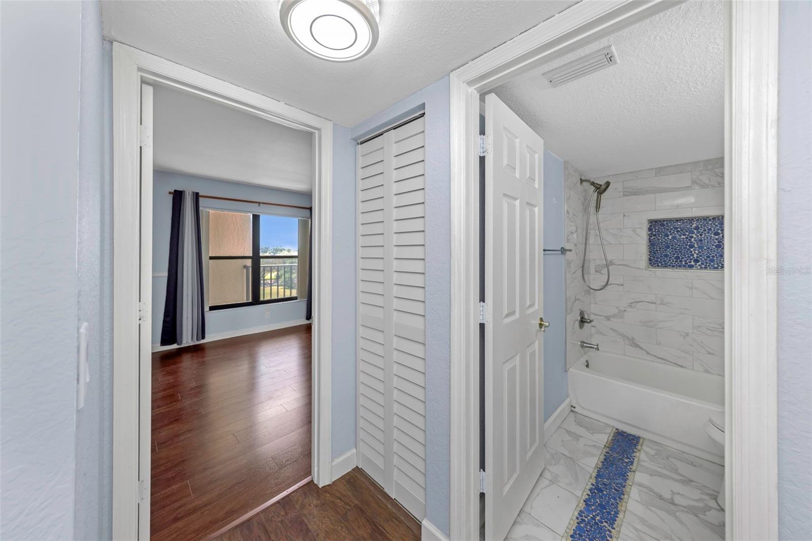 1000 COVE CAY DR #5D, CLEARWATER, FL, 33760
