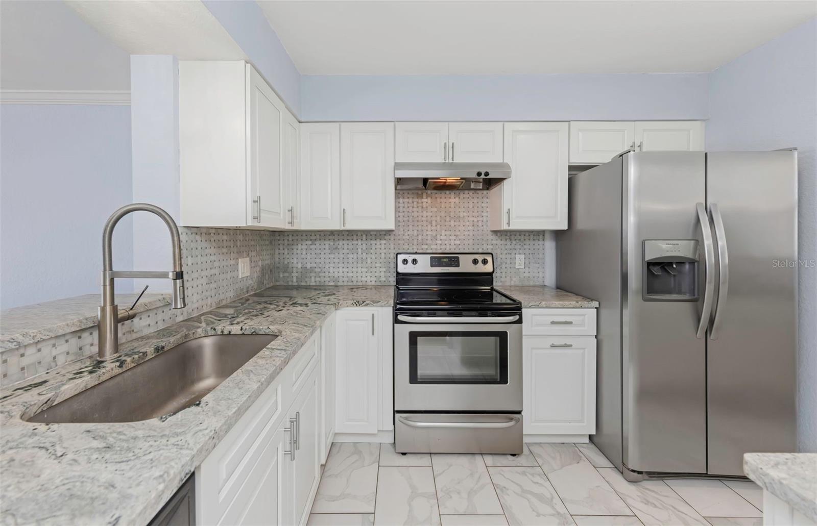 1000 COVE CAY DR #5D, CLEARWATER, FL, 33760