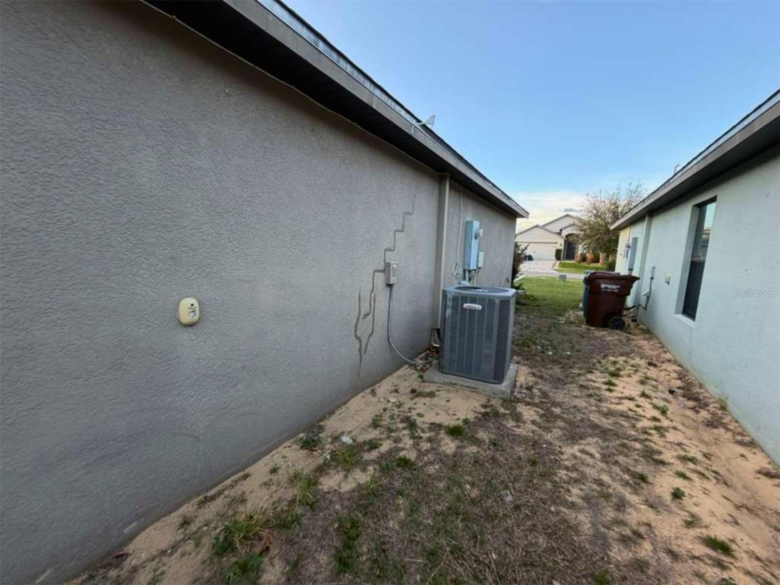 1090 WOODLARK DR, HAINES CITY, FL, 33844