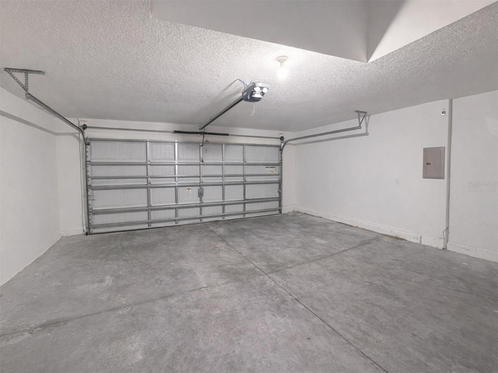 1090 WOODLARK DR, HAINES CITY, FL, 33844