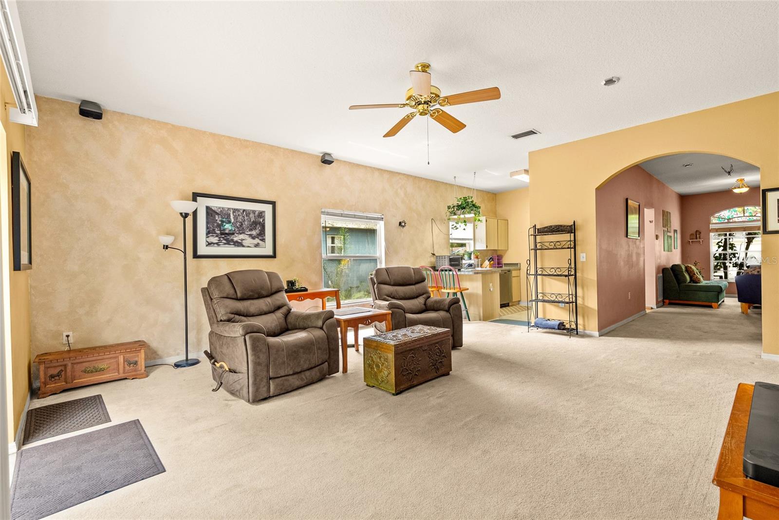 8127 N PACKWOOD AVE, TAMPA, FL, 33604