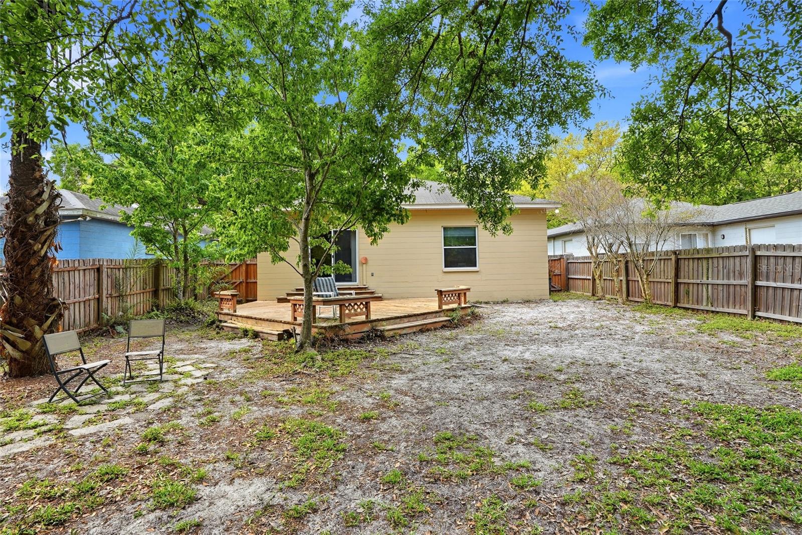 8127 N PACKWOOD AVE, TAMPA, FL, 33604
