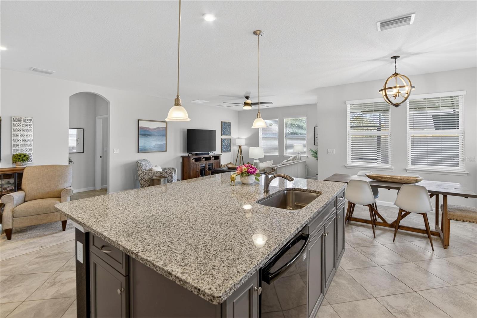 12122 BLUE PACIFIC DR, RIVERVIEW, FL, 33579
