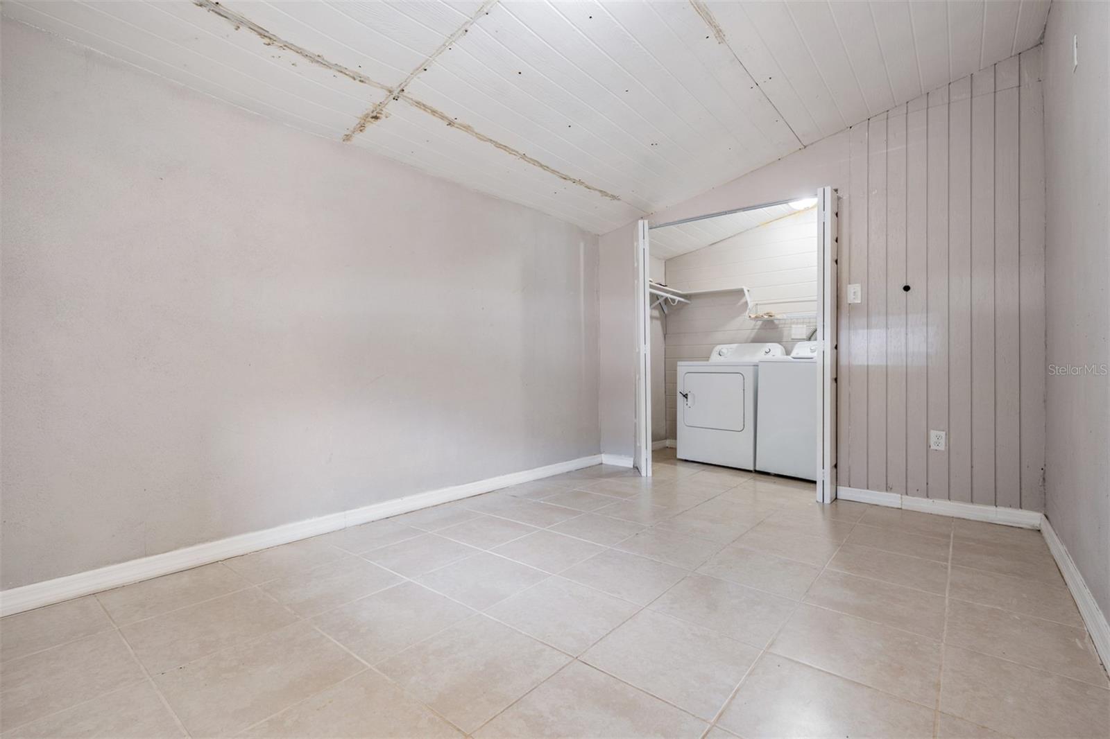 5475 70TH LN N, ST PETERSBURG, FL, 33709