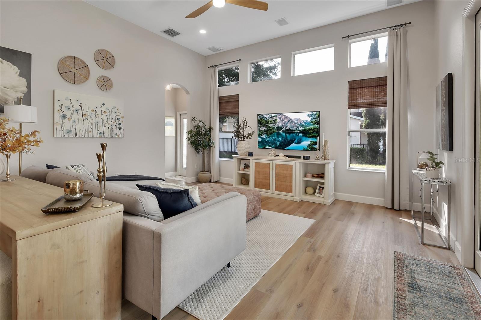 407 THOROUGHBRED WAY, DELAND, FL, 32724