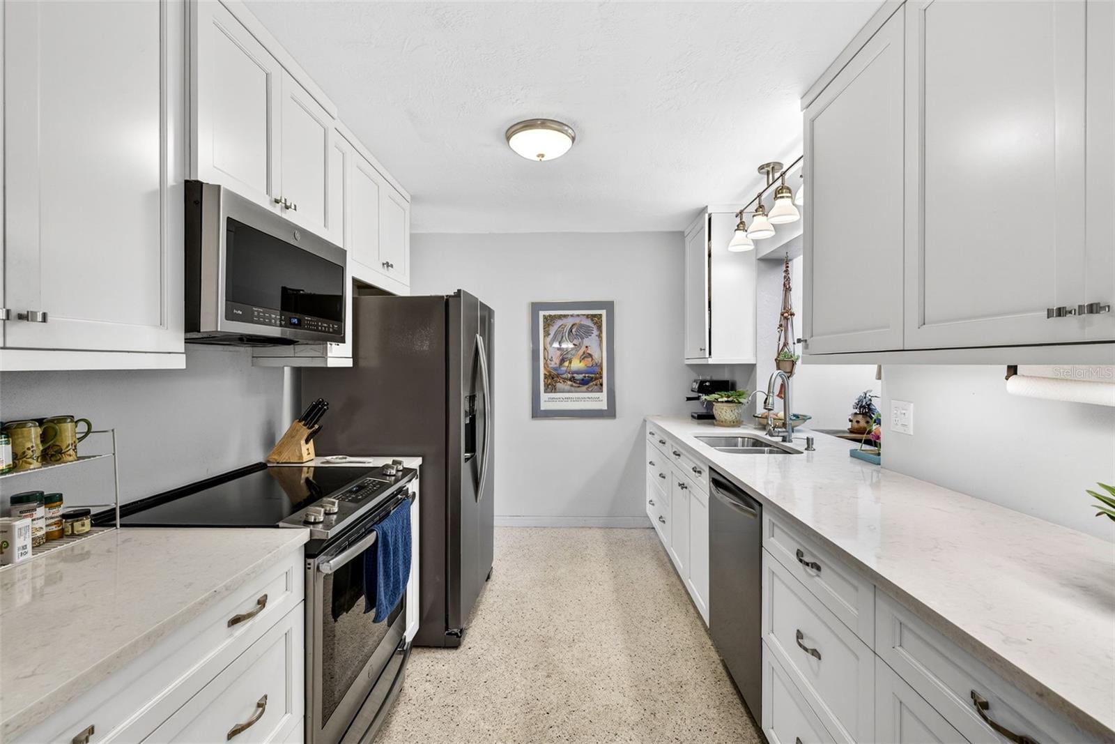 6019 8TH AVE N, ST PETERSBURG, FL, 33710