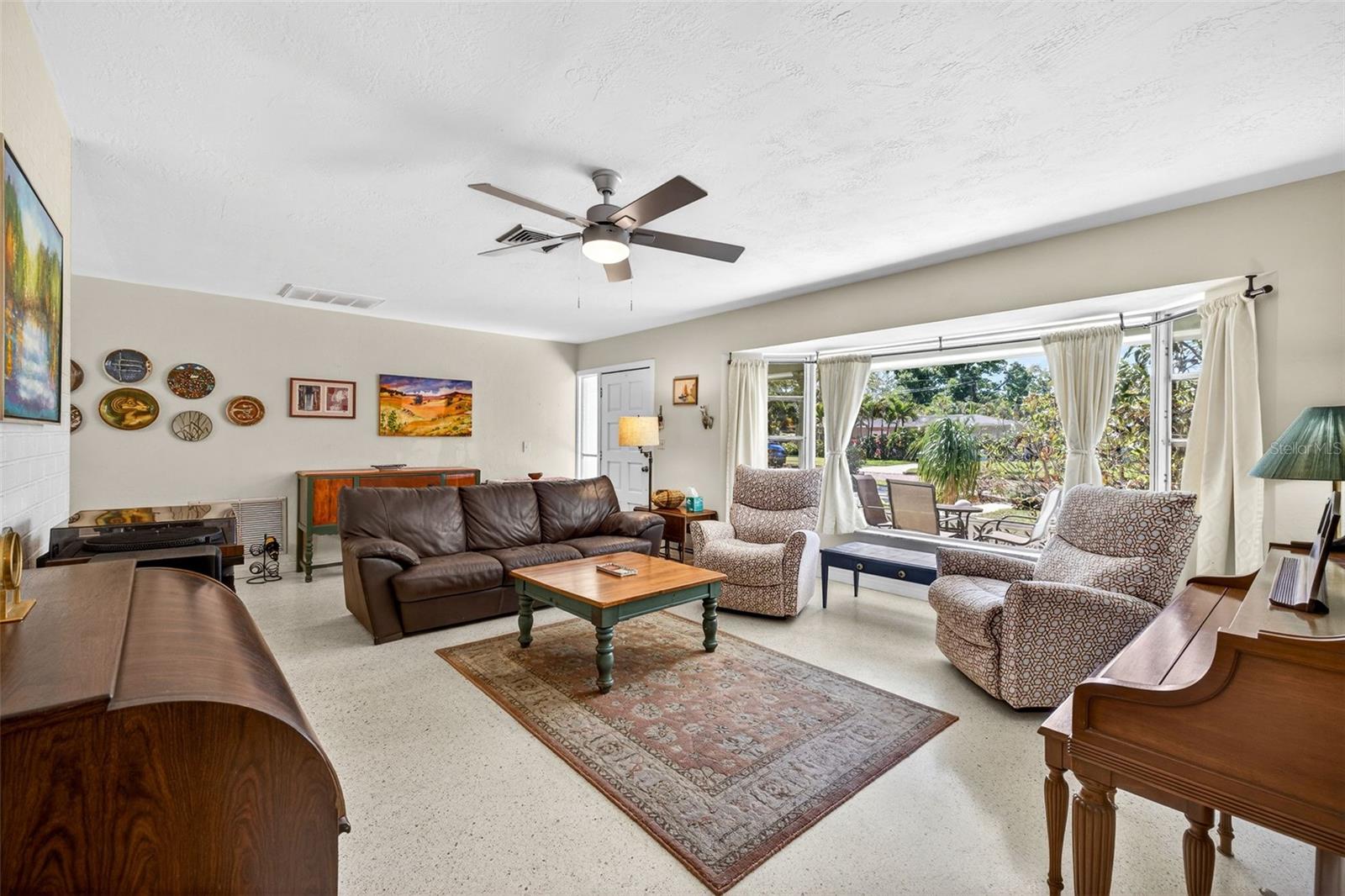 6019 8TH AVE N, ST PETERSBURG, FL, 33710