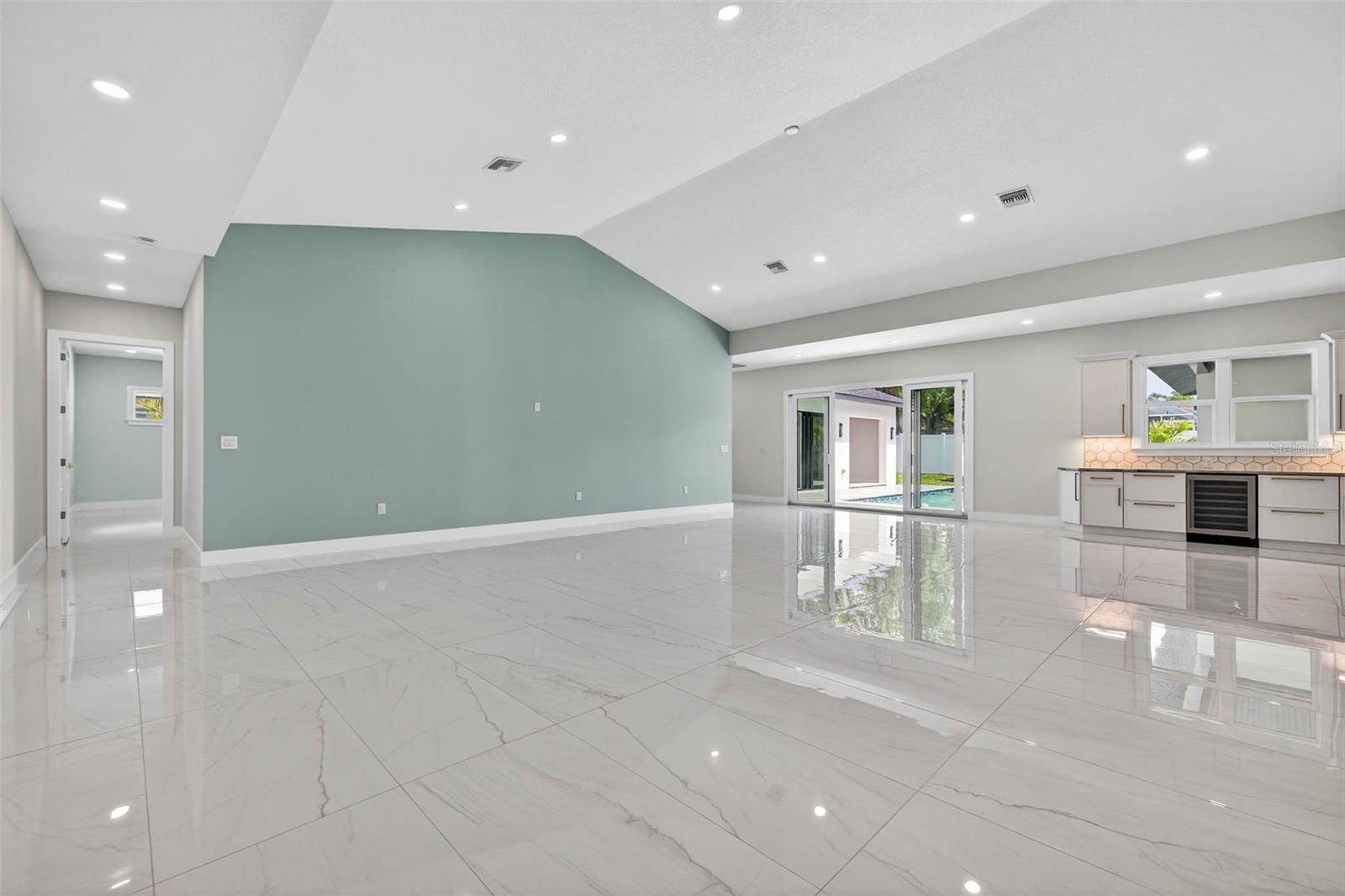 14447 MARK DR, LARGO, FL, 33774