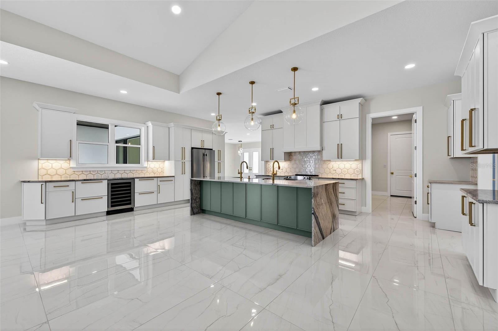 14447 MARK DR, LARGO, FL, 33774