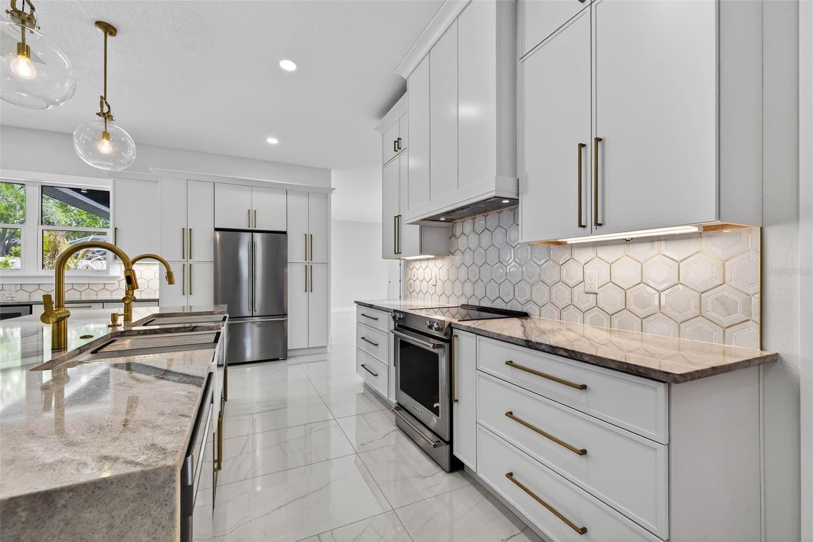 14447 MARK DR, LARGO, FL, 33774