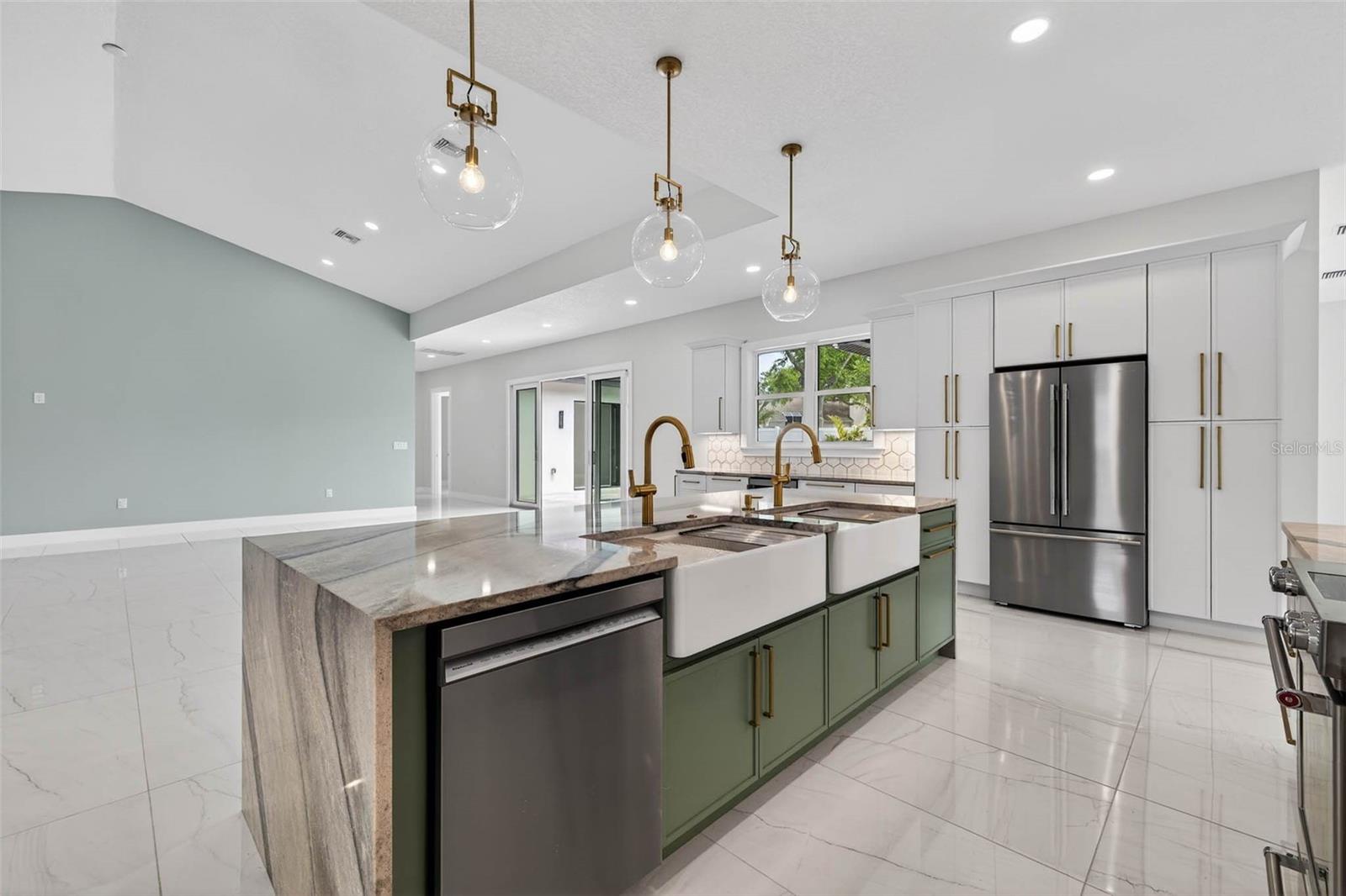 14447 MARK DR, LARGO, FL, 33774