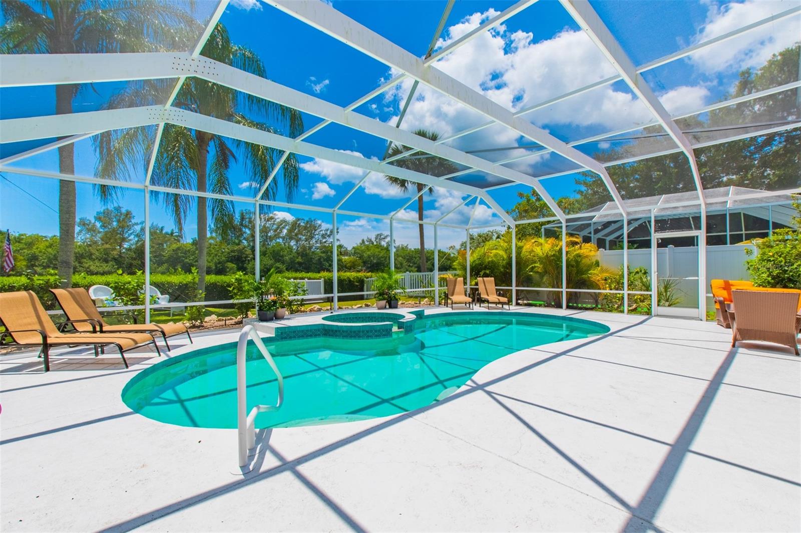 8302 MIDNIGHT PASS RD, SARASOTA, FL, 34242