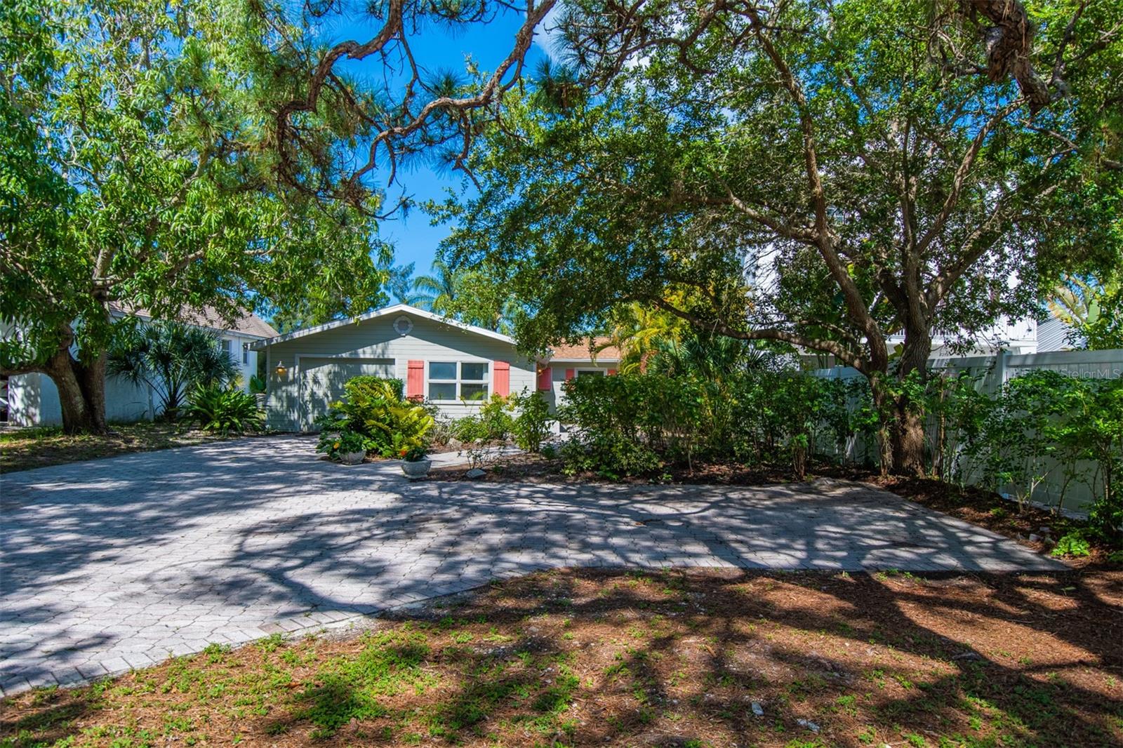 8302 MIDNIGHT PASS RD, SARASOTA, FL, 34242