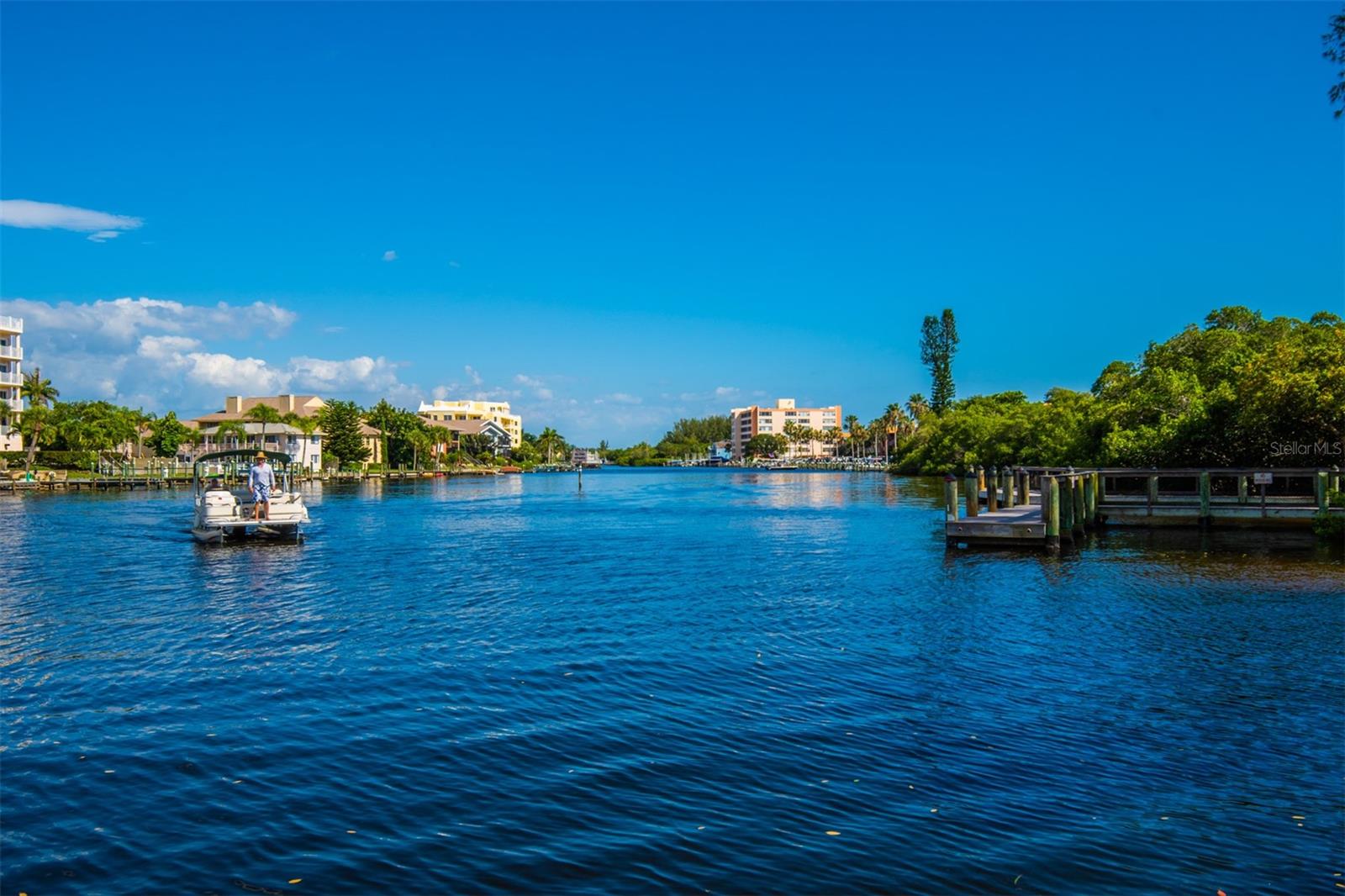 8302 MIDNIGHT PASS RD, SARASOTA, FL, 34242