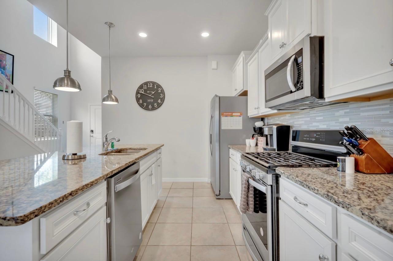 7204 OAKMOSS LOOP, DAVENPORT, FL, 33837