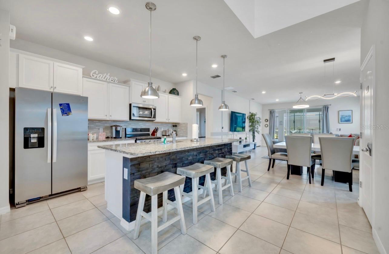 7204 OAKMOSS LOOP, DAVENPORT, FL, 33837