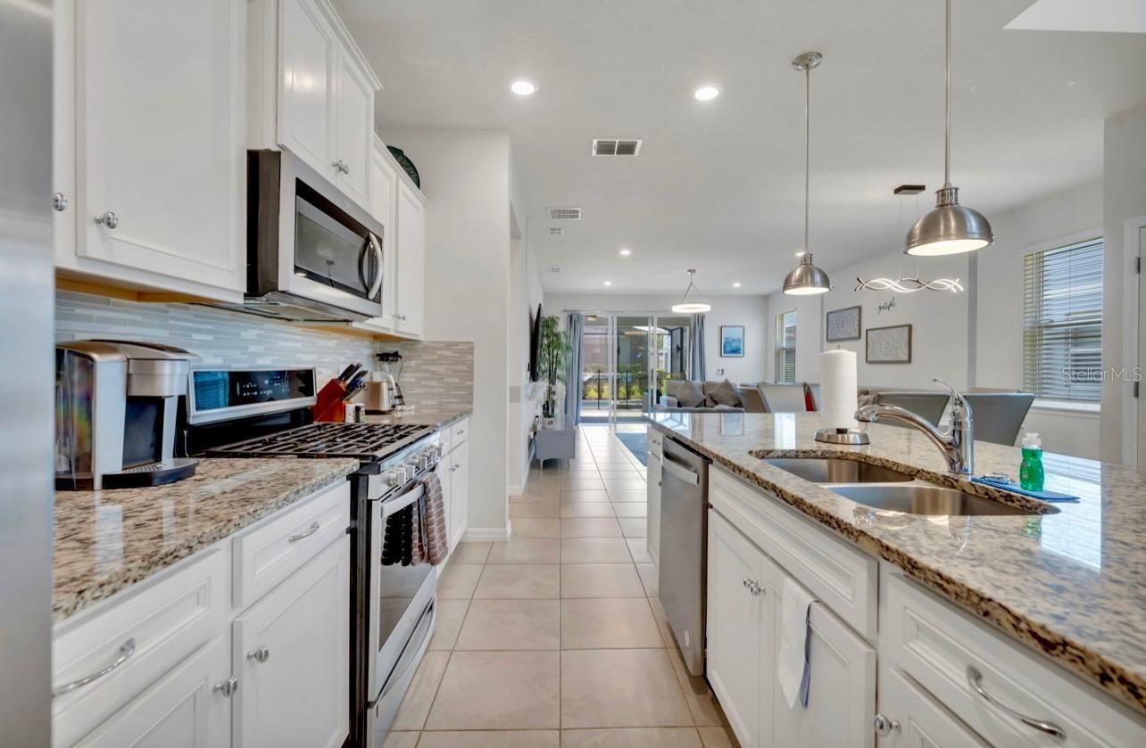 7204 OAKMOSS LOOP, DAVENPORT, FL, 33837