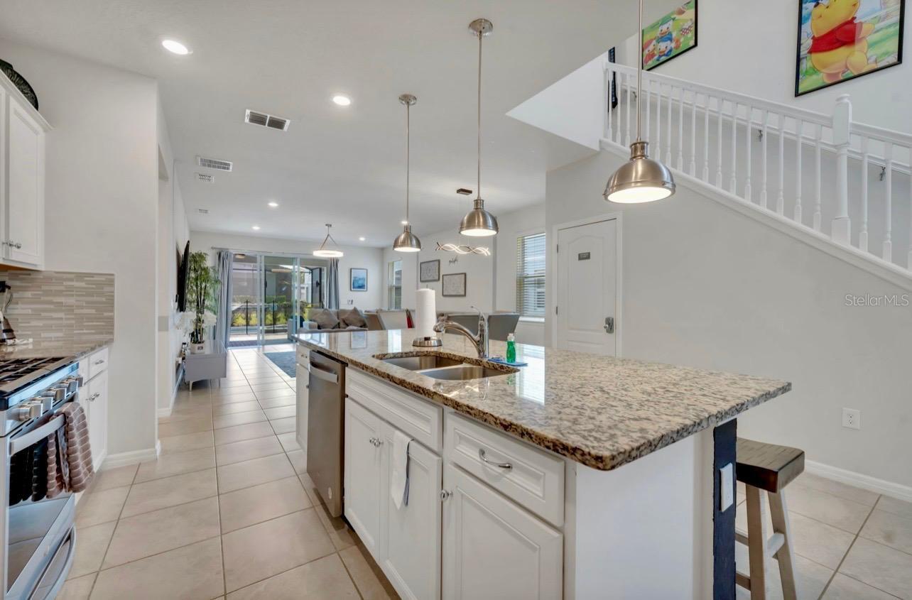 7204 OAKMOSS LOOP, DAVENPORT, FL, 33837