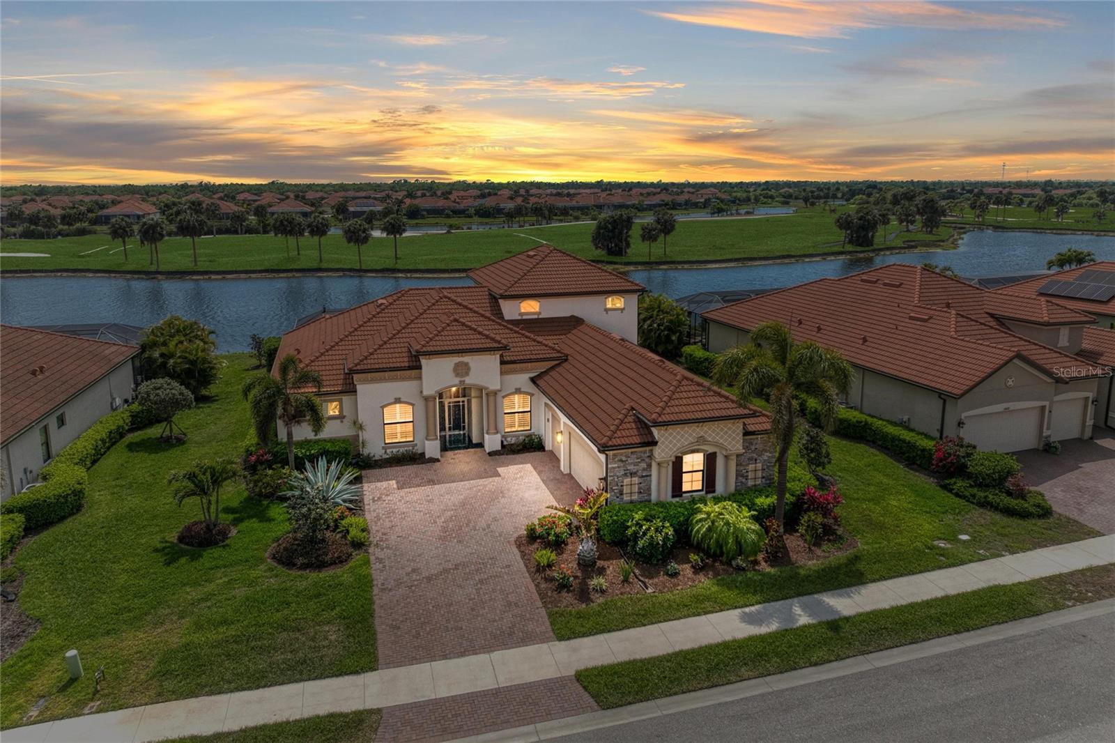 10832 WHISK FERN DR, VENICE, FL, 34293