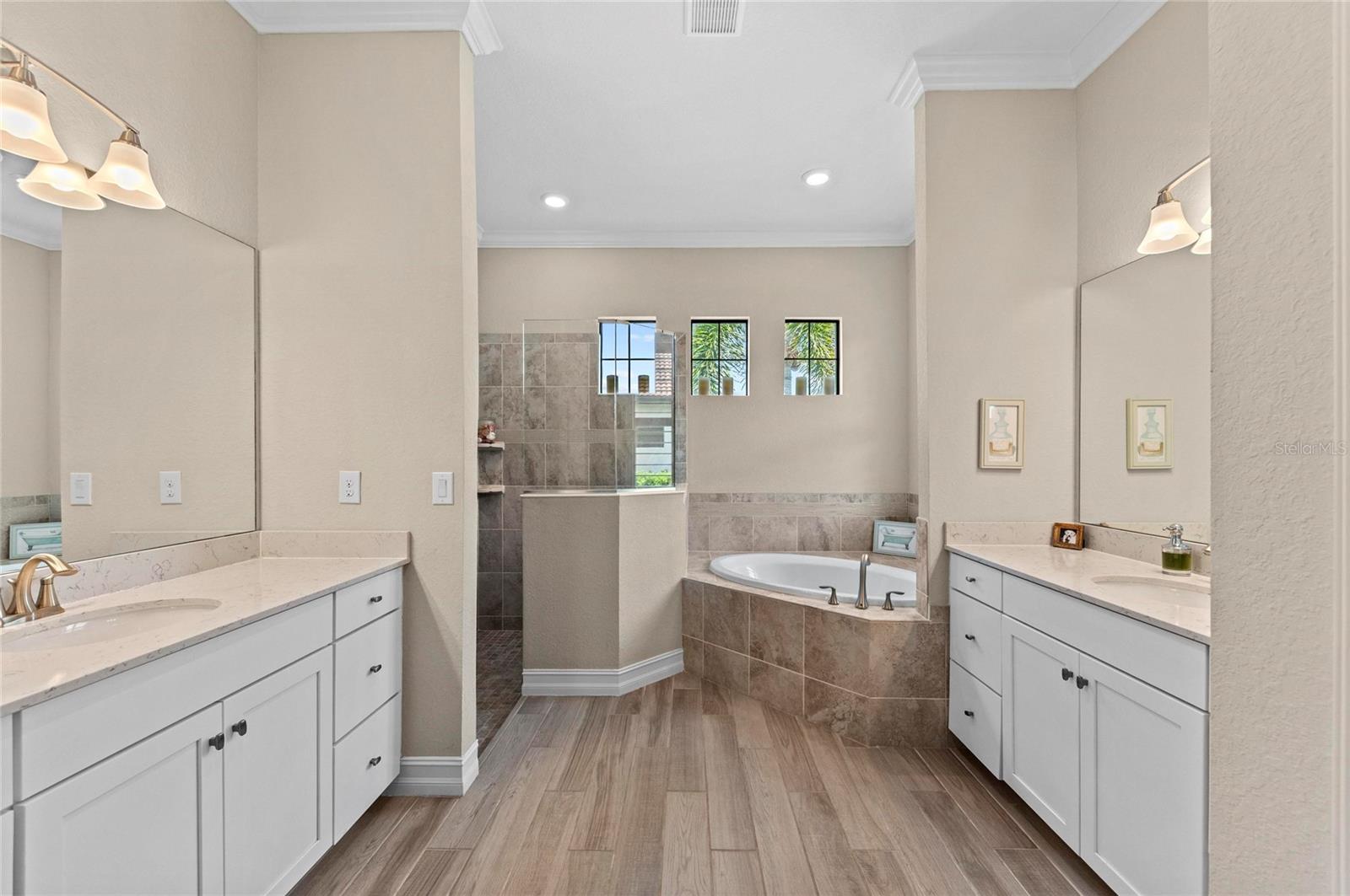 10832 WHISK FERN DR, VENICE, FL, 34293