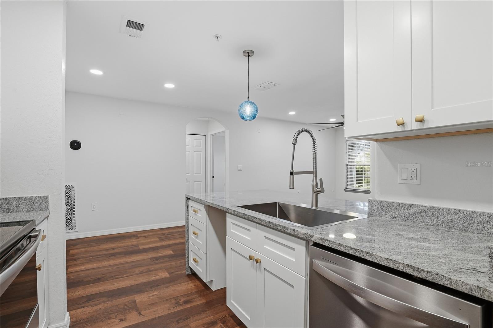 8809 MANOR LOOP #106, LAKEWOOD RANCH, FL, 34202