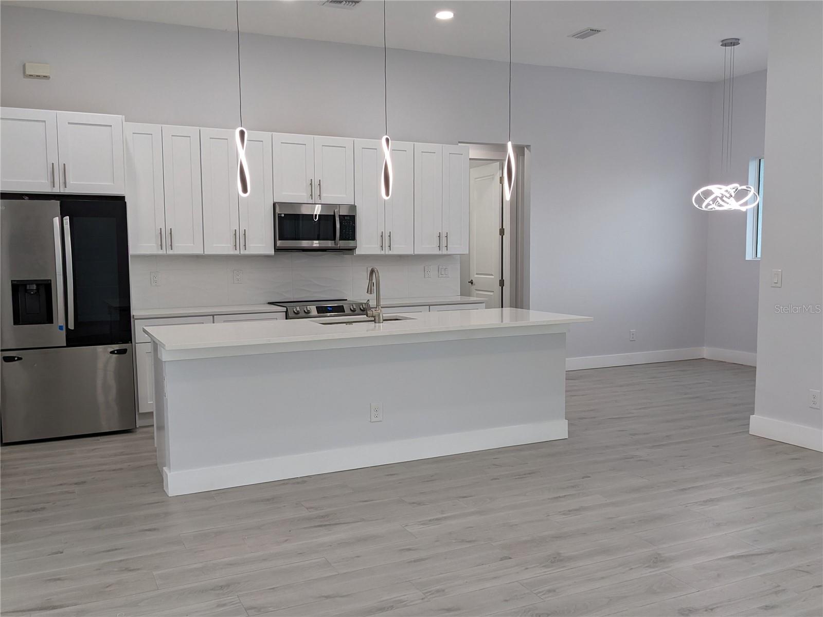 3027 SW 16TH PL, CAPE CORAL, FL, 33914