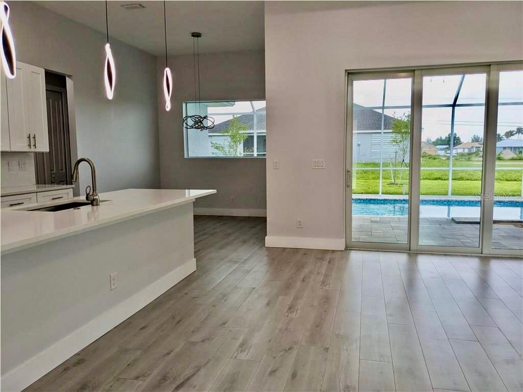 3027 SW 16TH PL, CAPE CORAL, FL, 33914