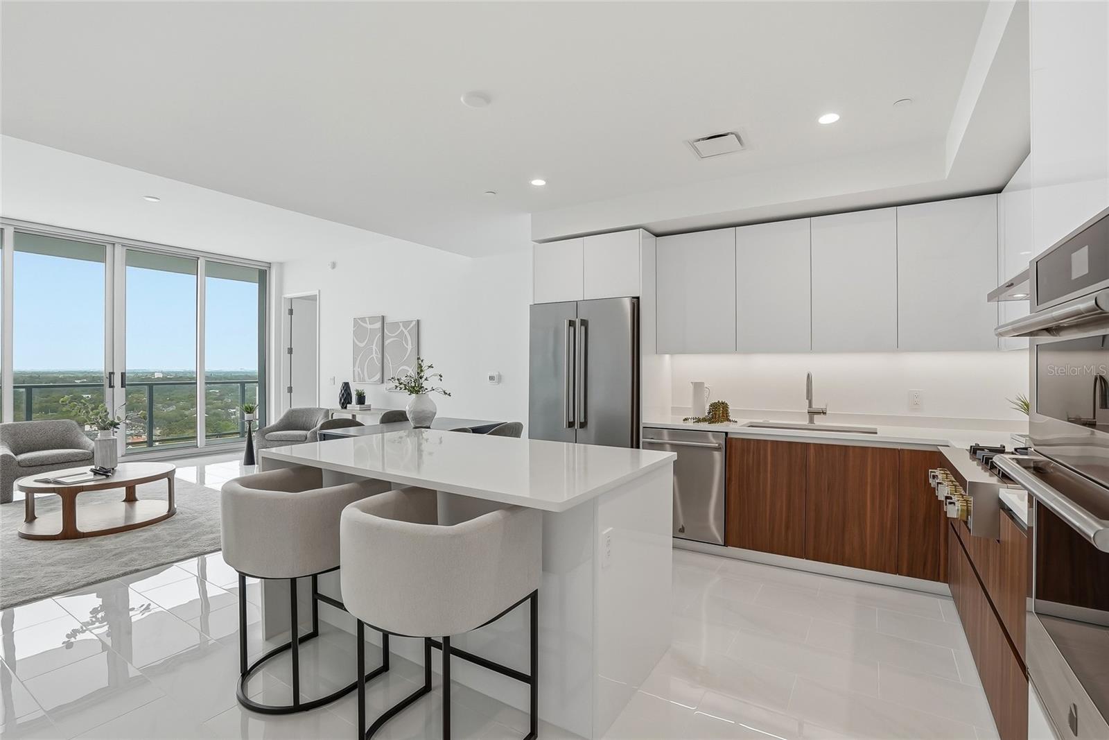 400 CENTRAL AVE #2008, ST PETERSBURG, FL, 33701
