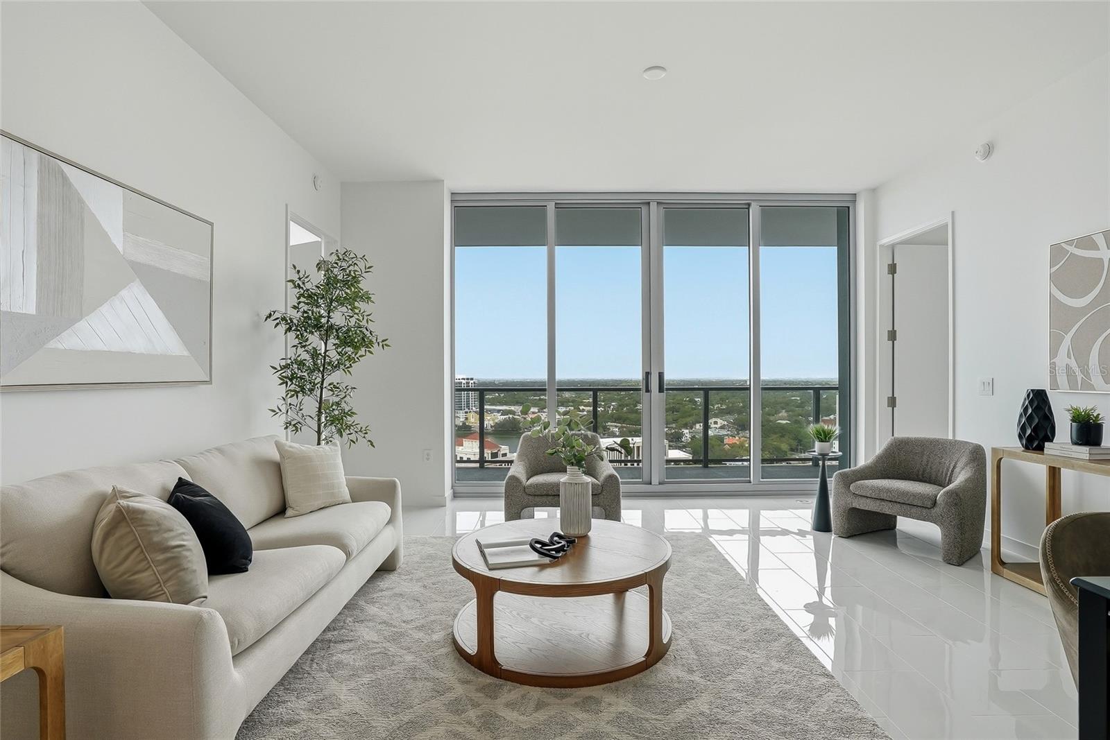 400 CENTRAL AVE #2008, ST PETERSBURG, FL, 33701