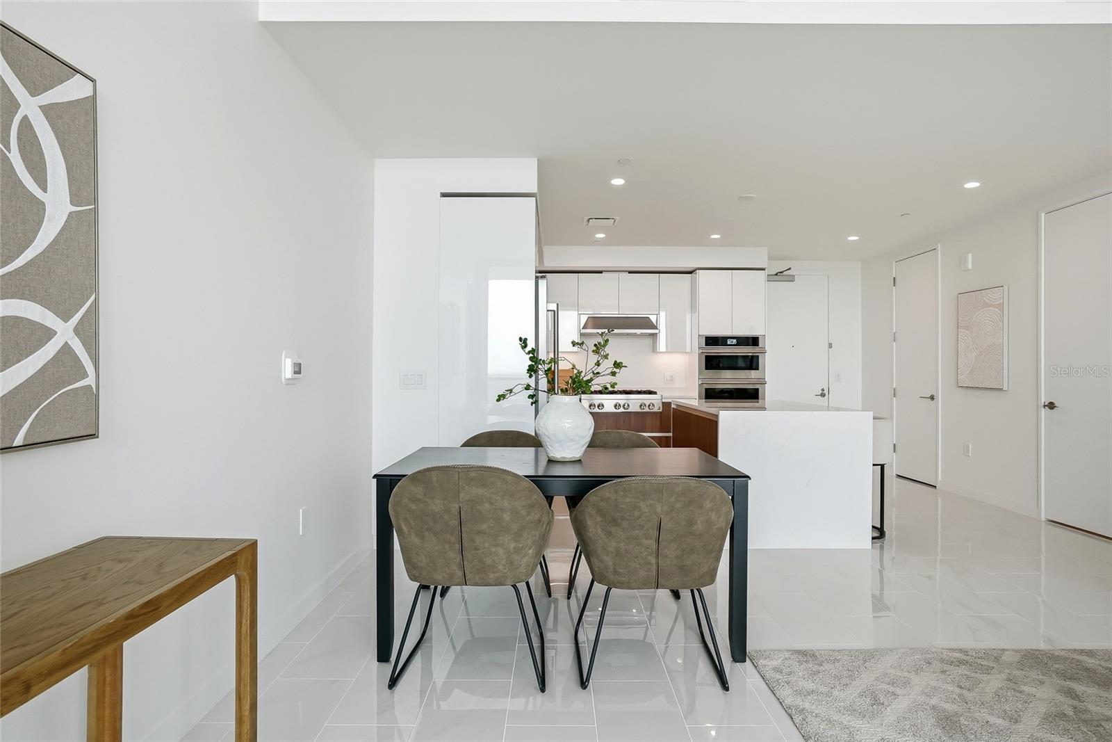 400 CENTRAL AVE #2008, ST PETERSBURG, FL, 33701