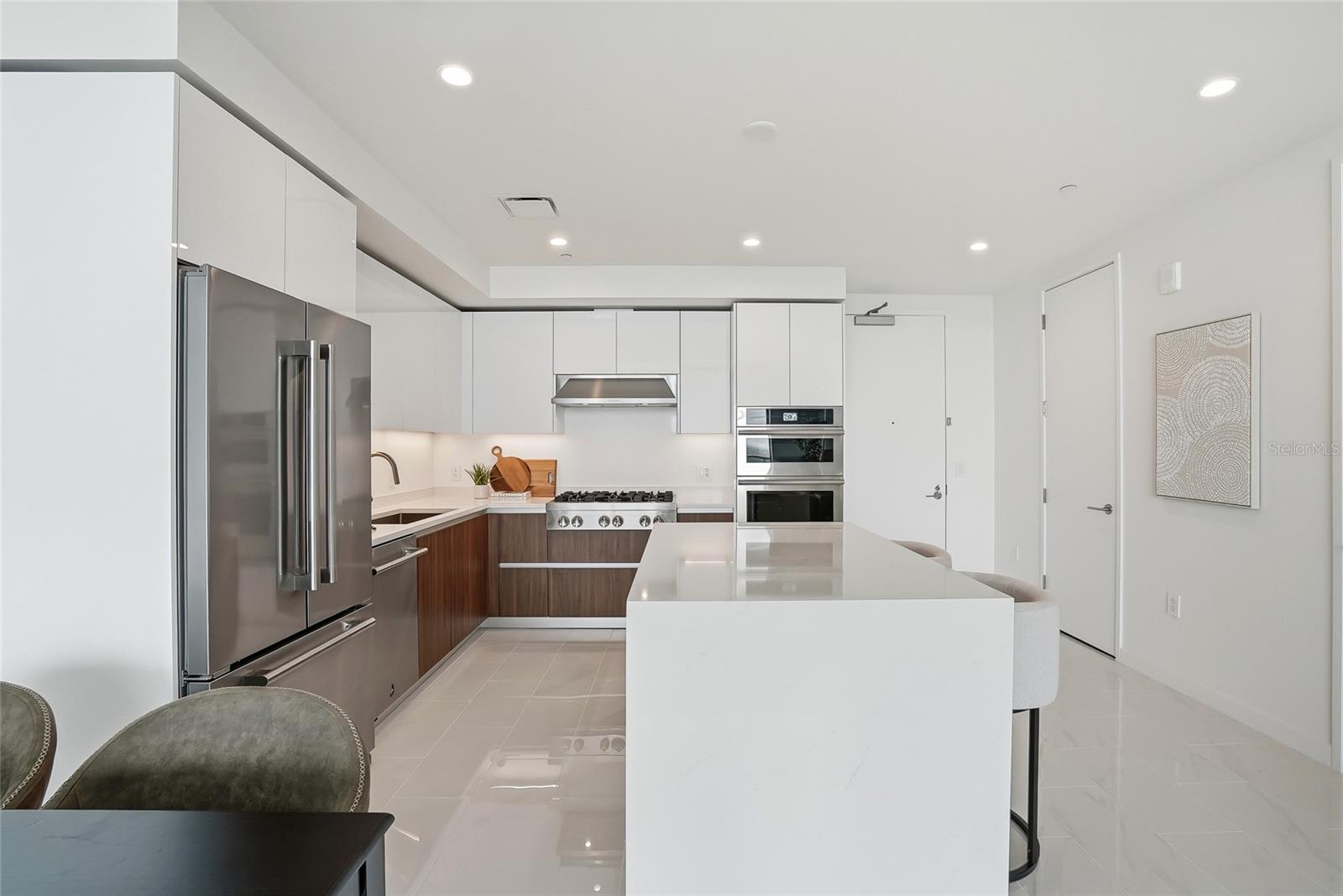 400 CENTRAL AVE #2008, ST PETERSBURG, FL, 33701