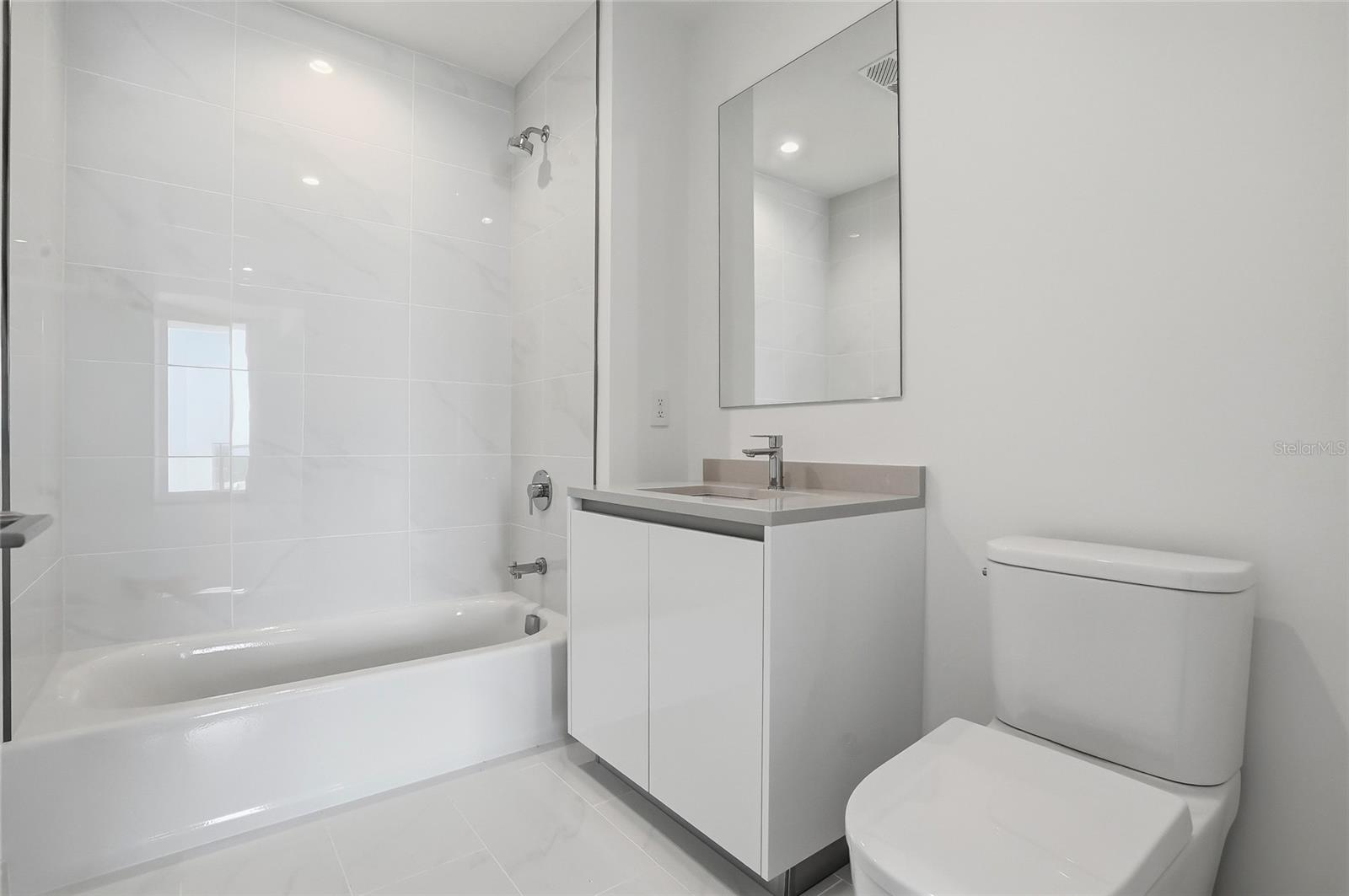 400 CENTRAL AVE #2008, ST PETERSBURG, FL, 33701