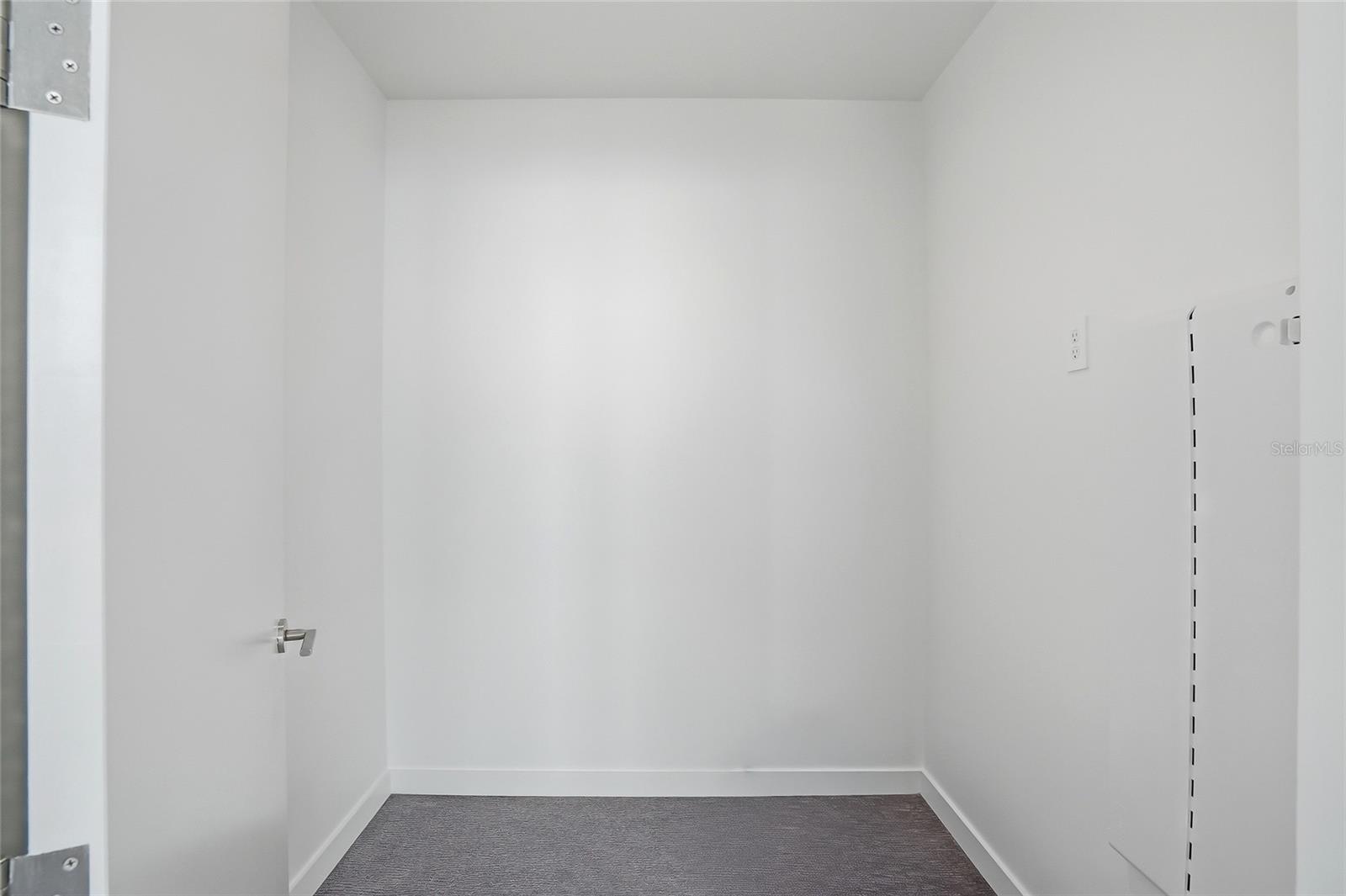 400 CENTRAL AVE #2008, ST PETERSBURG, FL, 33701