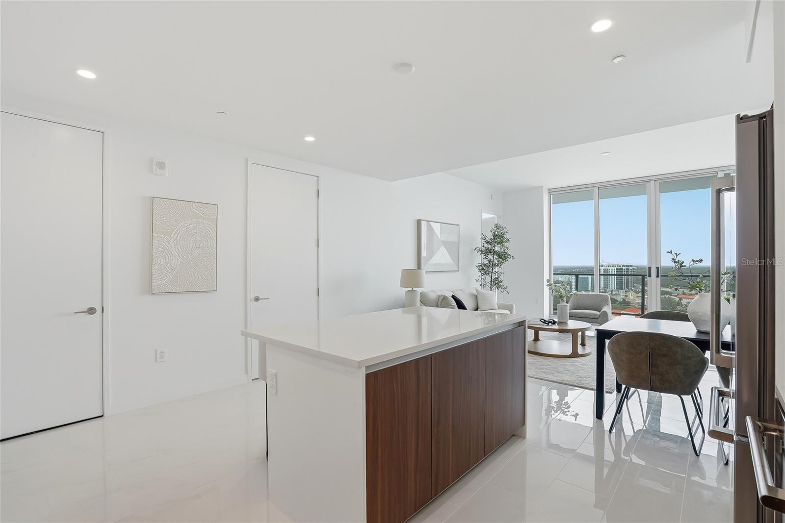 400 CENTRAL AVE #2008, ST PETERSBURG, FL, 33701