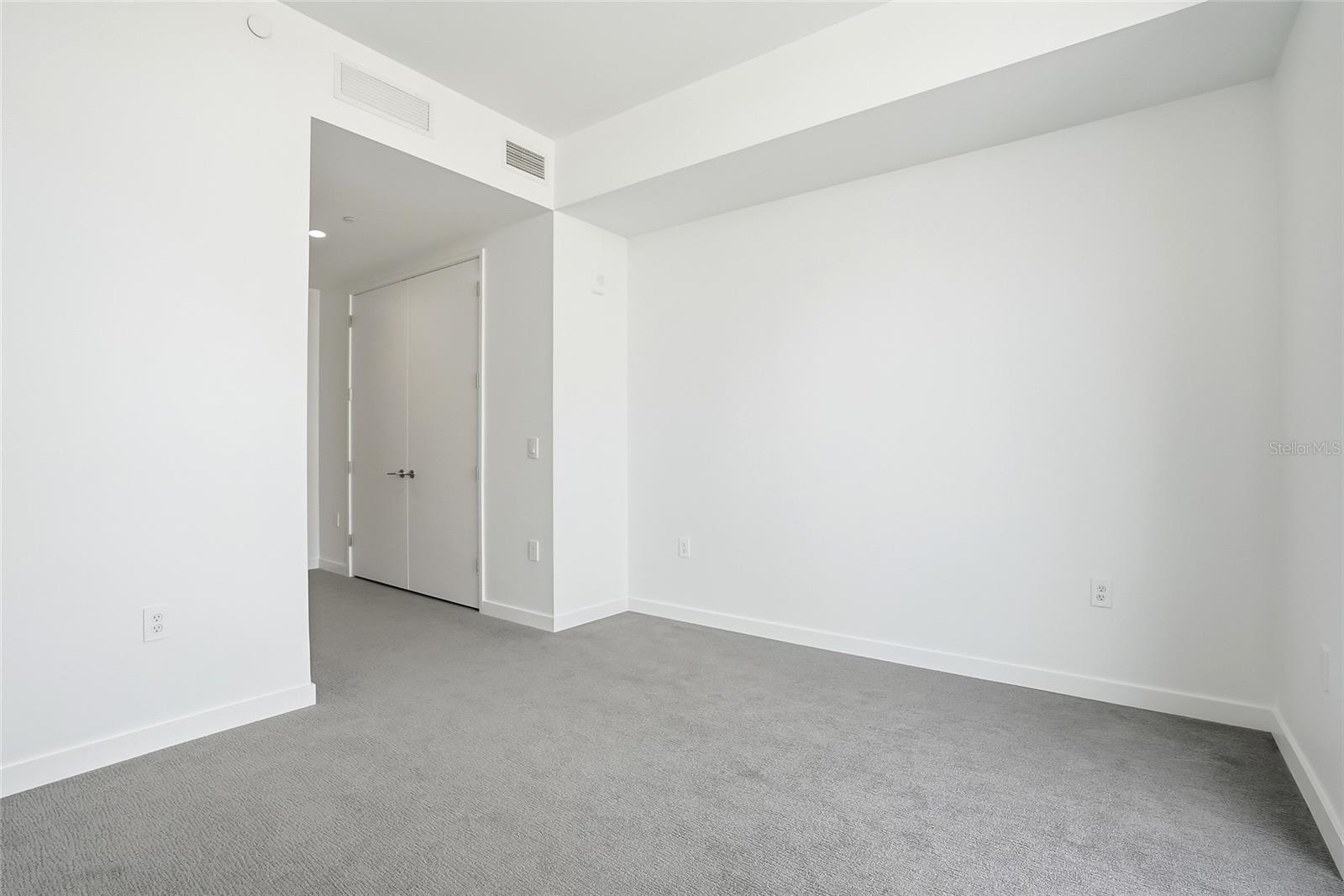 400 CENTRAL AVE #2008, ST PETERSBURG, FL, 33701