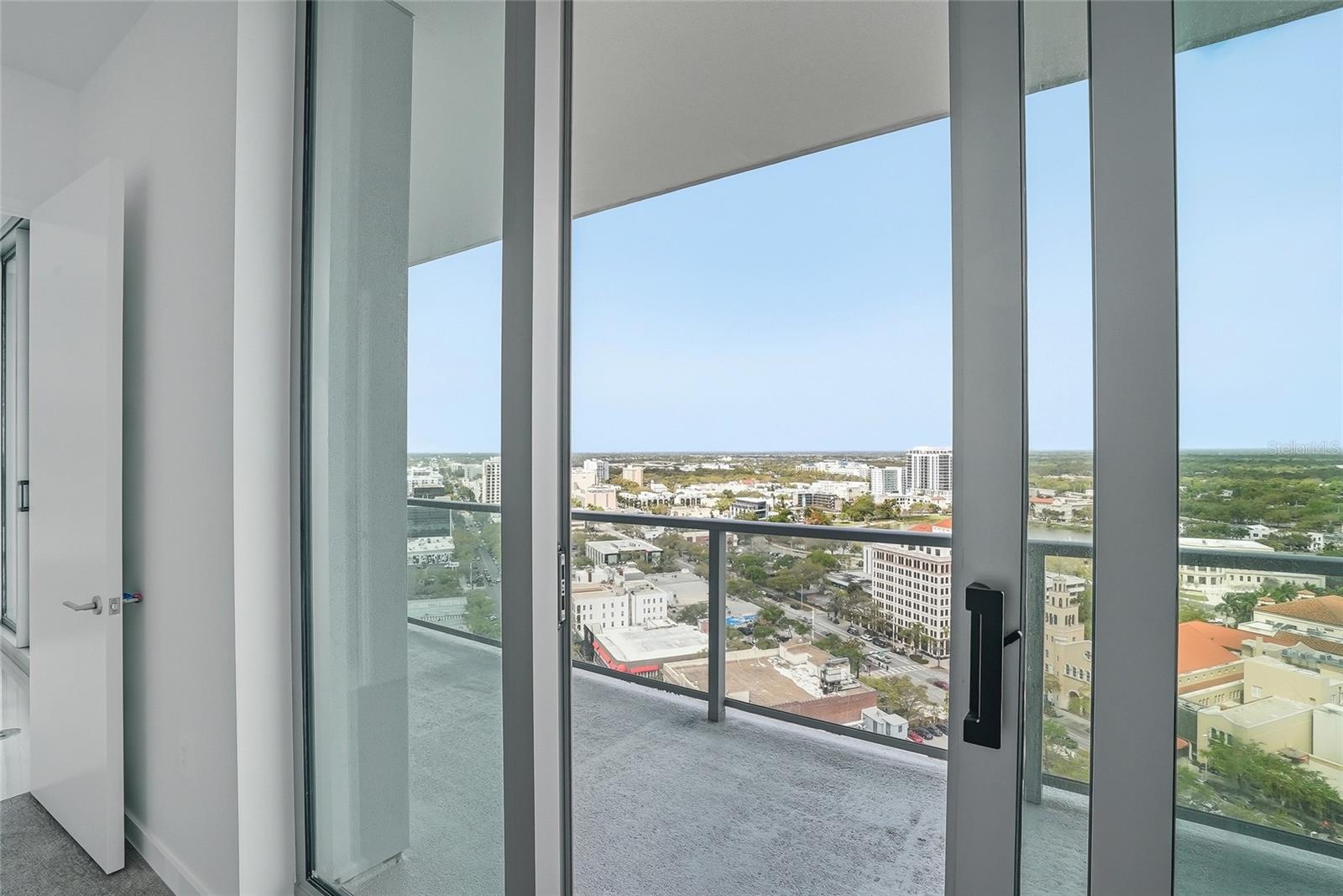 400 CENTRAL AVE #2008, ST PETERSBURG, FL, 33701