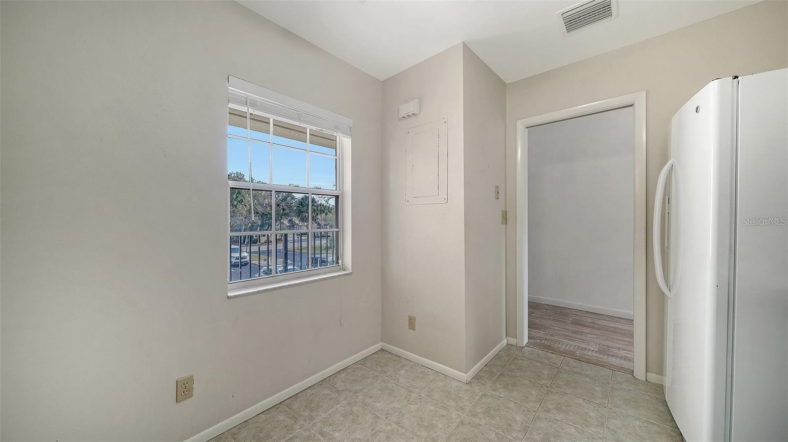 7880 PALM AIRE LN #203, SARASOTA, FL, 34243