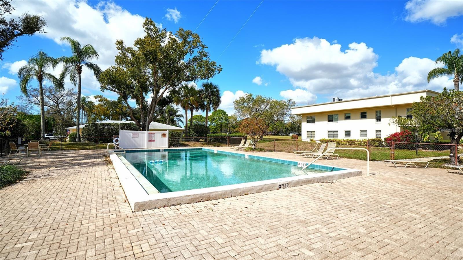 7880 PALM AIRE LN #203, SARASOTA, FL, 34243