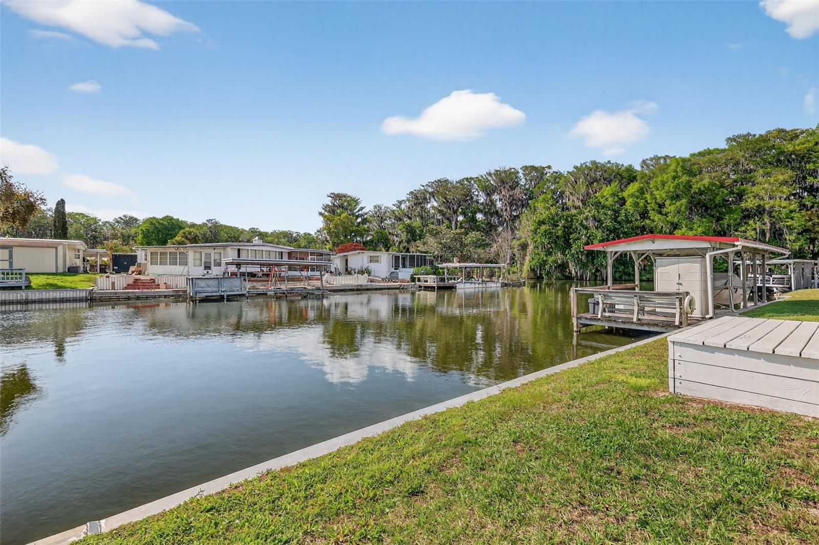 31701 KELLY CIR, TAVARES, FL, 32778