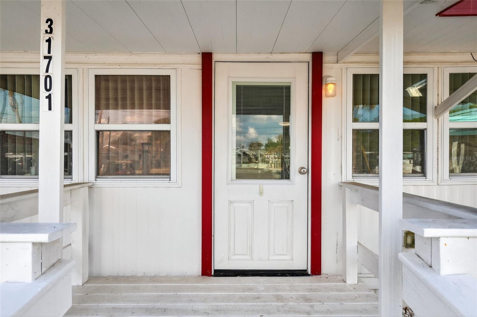 31701 KELLY CIR, TAVARES, FL, 32778