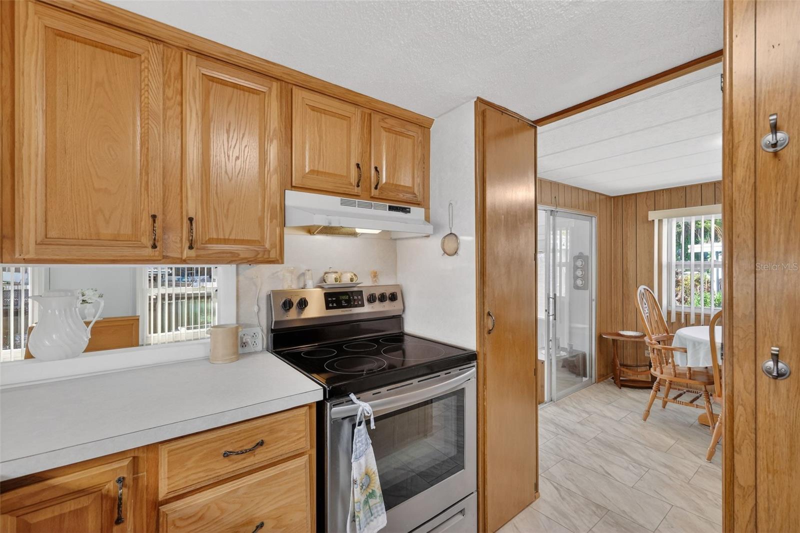 31701 KELLY CIR, TAVARES, FL, 32778